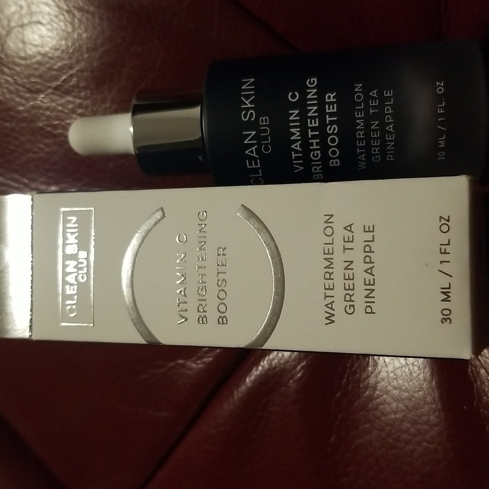 CLEAN SKIN CLUB Vitamin C Brightening Booster